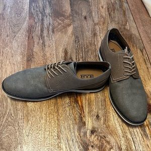 Mens dress shoes